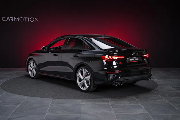 AUDI S3 Limousine 2.0 TFSI quattro S-Tronic / Sportsitze / Tempomat / Sitzheizung