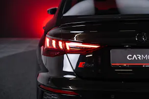 AUDI S3 Limousine 2.0 TFSI quattro S-Tronic / Sportsitze / Tempomat / Sitzheizung