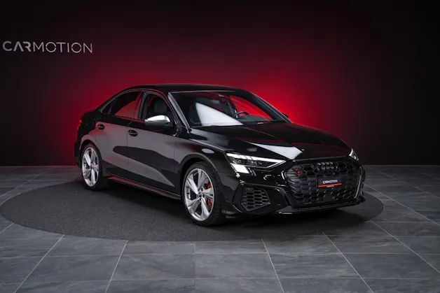 AUDI S3 Limousine 2.0 TFSI quattro S-Tronic / Sportsitze / Tempomat / Sitzheizung