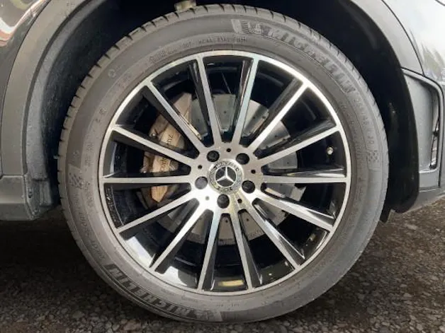 MERCEDES-BENZ GLC 220 d 4M 9G-Tronic