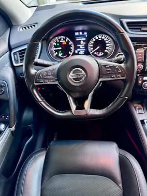NISSAN Qashqai 1.3 DIG-T tekna DCT