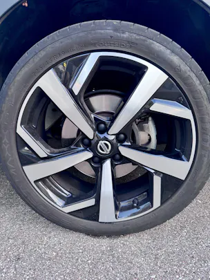 NISSAN Qashqai 1.3 DIG-T tekna DCT