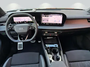 AUDI Q3 SUV e-hybrid 200 kW S tronig
