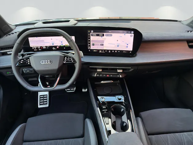 AUDI Q3 SUV e-hybrid 200 kW S tronig