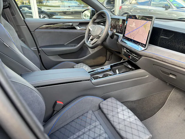 VW Passat Variant 2.0 TSI evo4 R-Line 4 Motion DSG