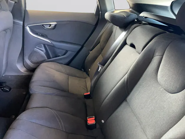 VOLVO V40 CC 2.0 T4 Family Ed. AWD S/S