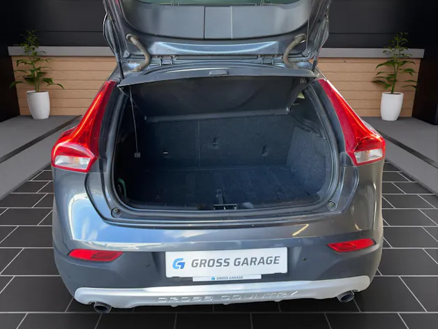 VOLVO V40 CC 2.0 T4 Family Ed. AWD S/S