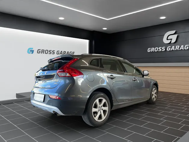 VOLVO V40 CC 2.0 T4 Family Ed. AWD S/S