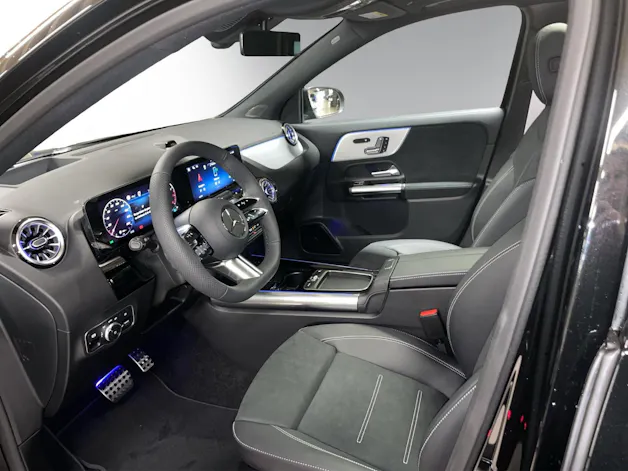 MERCEDES-BENZ GLA 250 4Matic 8G-DCT Swiss Star