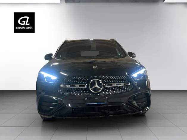 MERCEDES-BENZ GLA 250 4Matic 8G-DCT Swiss Star