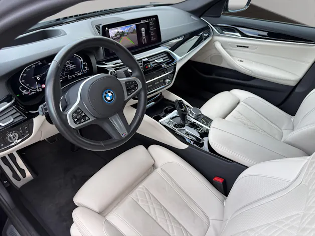 BMW 545e xDrive Pure M Sport Steptronic