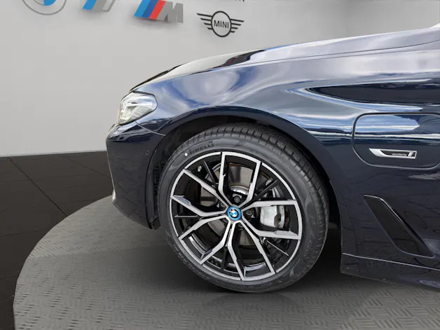 BMW 545e xDrive Pure M Sport Steptronic