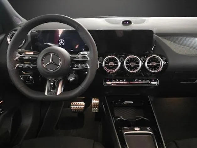 MERCEDES-BENZ GLA AMG 35 4Matic 8G-DCT