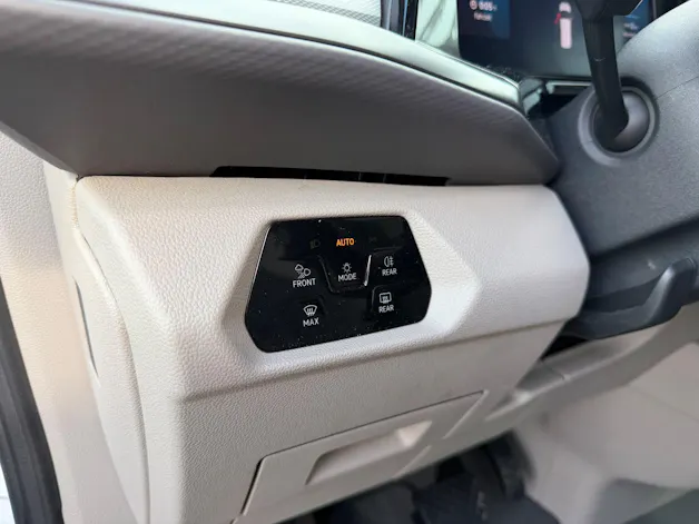 VW Multivan 2.0 TSI Liberty DSG Lang