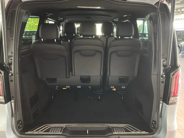 MERCEDES-BENZ V 300 d lang 4Matic Swiss Edition 9G-Tronic