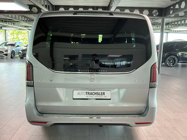 MERCEDES-BENZ V 300 d lang 4Matic Swiss Edition 9G-Tronic