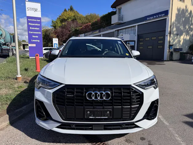 AUDI Q3 35 TDI S line Attraction quattro S-tronic
