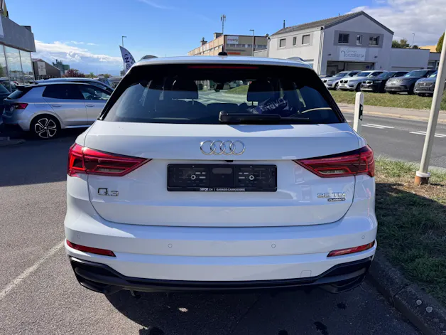 AUDI Q3 35 TDI S line Attraction quattro S-tronic