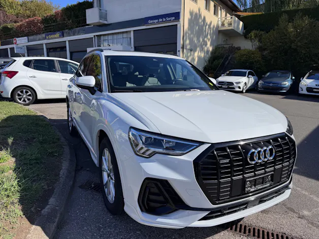 AUDI Q3 35 TDI S line Attraction quattro S-tronic