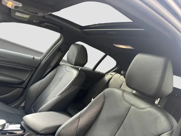 BMW M140i xDrive Steptronic