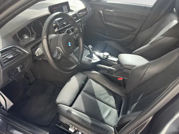 BMW M140i xDrive Steptronic