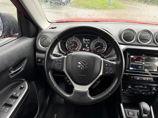 Suzuki Vitara 1.5 Hybrid Compact + 4x4 AGS