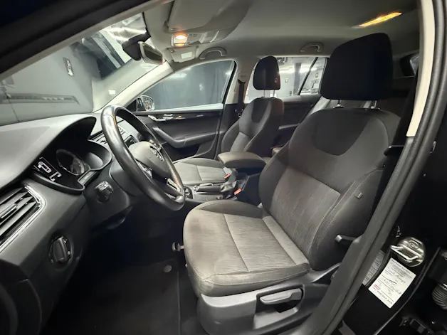 SKODA Octavia Combi 1.4 TSI Style DSG