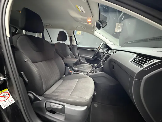 SKODA Octavia Combi 1.4 TSI Style DSG