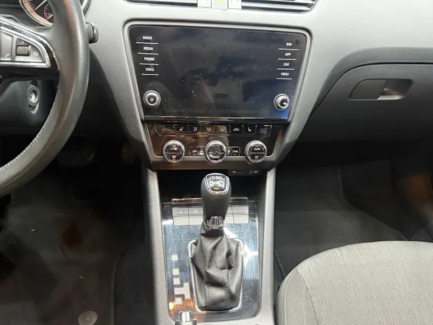 SKODA Octavia Combi 1.4 TSI Style DSG