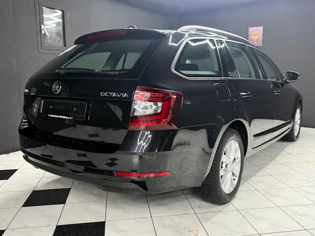 SKODA Octavia Combi 1.4 TSI Style DSG