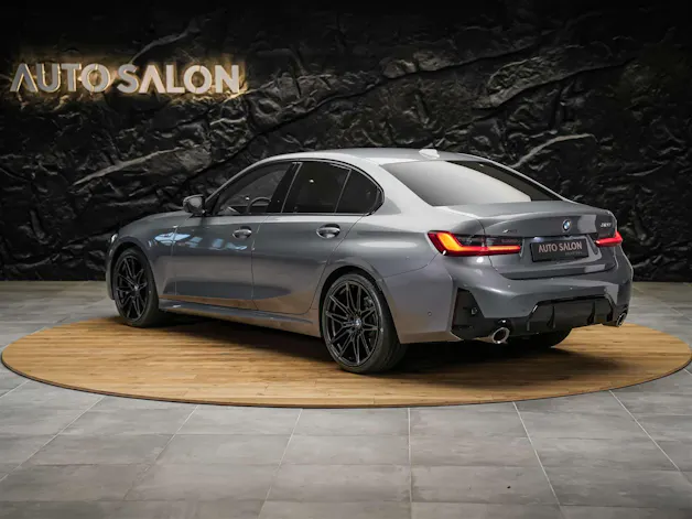 BMW 320d xDrive Steptronic M Sport *Facelift*Werksgarantie*20" Felgen*Abstandsregler*