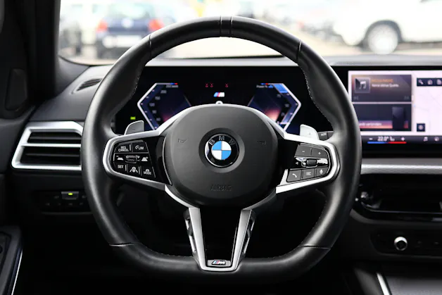 BMW 320d xDrive 48V Touring Steptronic M Sport