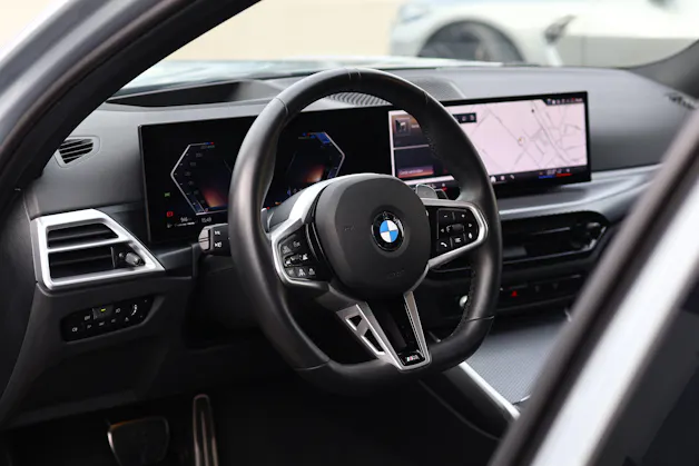 BMW 320d xDrive 48V Touring Steptronic M Sport
