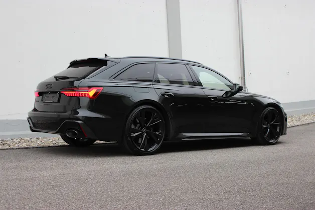 AUDI RS6 Avant 4.0 TFSI V8 quattro Audi exclusive *emerald green*