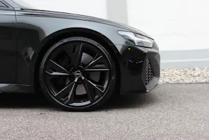 AUDI RS6 Avant 4.0 TFSI V8 quattro Audi exclusive *emerald green*