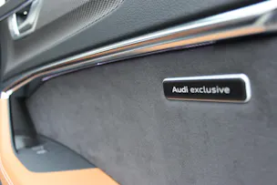 AUDI RS6 Avant 4.0 TFSI V8 quattro Audi exclusive *emerald green*