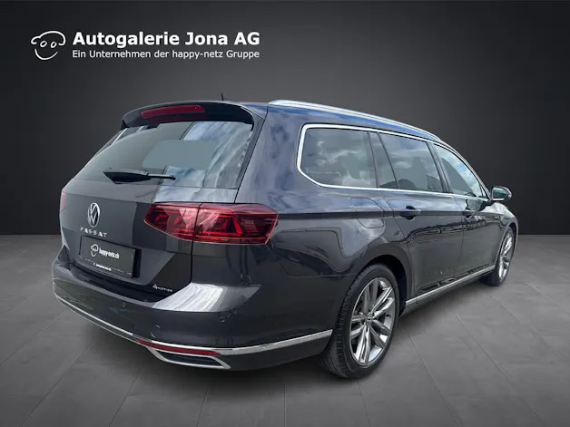 VW Passat Variant 2.0 TSI Elegance DSG 4m