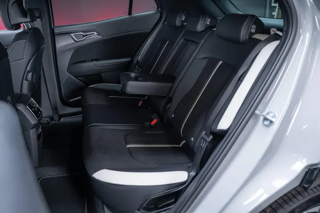 Kia Sportage 1.6T-GDi PHEV Style 4x4 A / itz & Lenkradheizung / Navi / Rückfahrkamera