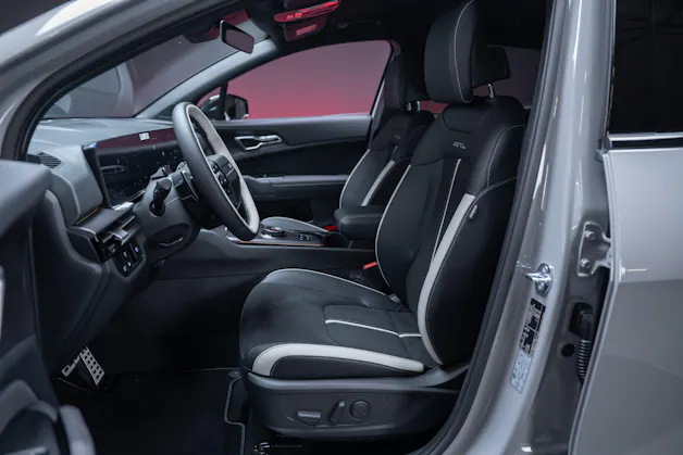 Kia Sportage 1.6T-GDi PHEV Style 4x4 A / itz & Lenkradheizung / Navi / Rückfahrkamera