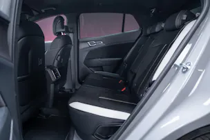 Kia Sportage 1.6T-GDi PHEV Style 4x4 A / Sitz & Lenkradheizung / Navi / Rückfahrkamera