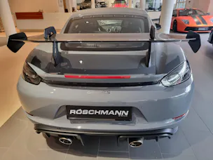 PORSCHE 718 Cayman GT4 RS Weissach