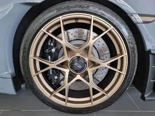 PORSCHE 718 Cayman GT4 RS Weissach