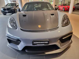 PORSCHE 718 Cayman GT4 RS Weissach