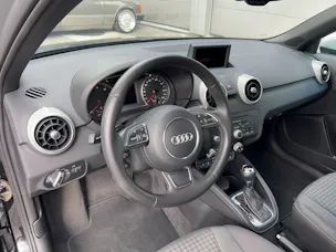 AUDI A1 1.4 TFSI Ambition S-tronic