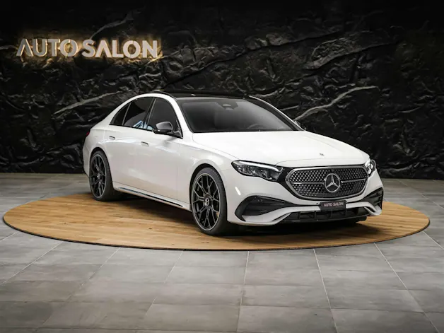 MERCEDES-BENZ E 220 d AMG Line 9G-Tronic *Werksgarantie*21" Felgen*Panorama*Lenkradheizung*