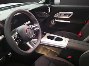 MERCEDES-BENZ GLB 350 85kWh EQ 4 Matic