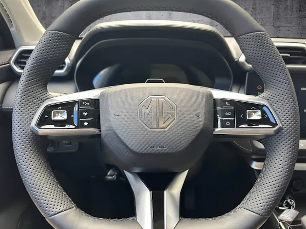 MG ZS 1.5 Hybrid+ Luxury