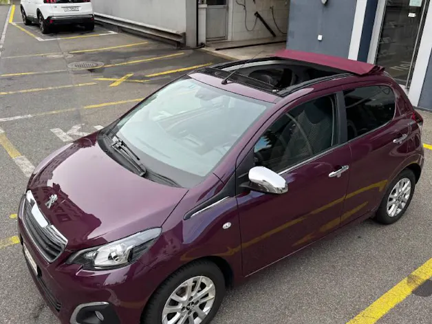 PEUGEOT 108 1.2 VTi Allure Top