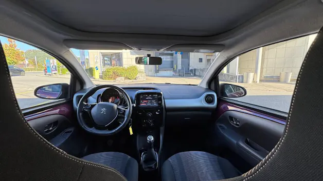 PEUGEOT 108 1.2 VTi Allure Top