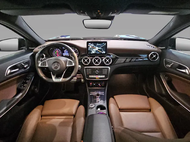 MERCEDES-BENZ GLA 45 AMG 4m